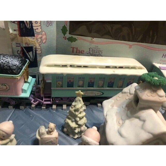 WHOLE SET Precious Moments Sugar Town Christmas Village - Picture 13 of 13